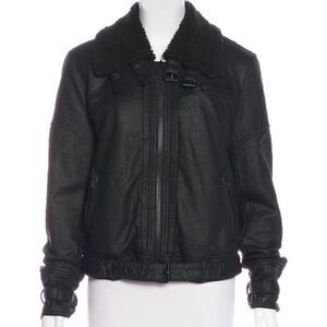 Free People Long Sleeved Black Flight Jacket! ❤️